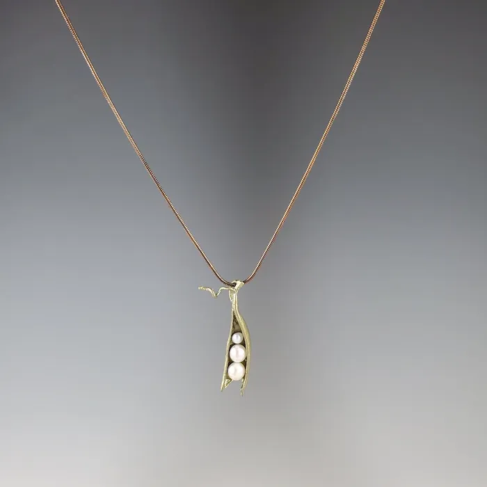 Pea Pod Three Pearl Pendant Necklace Michael Michaud Necklaces